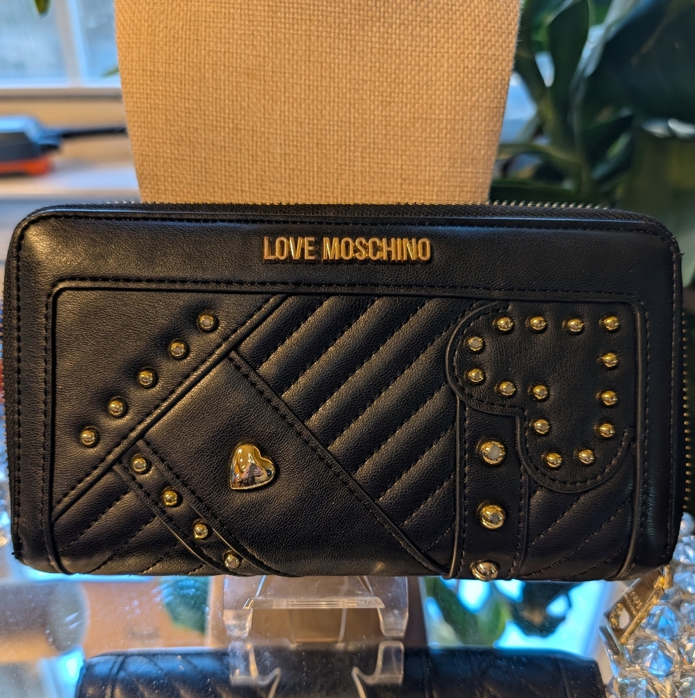 Love Moschino Black Quilted Leather Zip Around Continental Wallet GUC